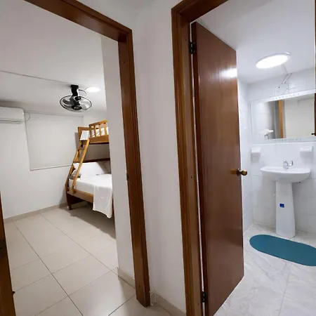 Privado Ejecutivos Familiar Apartamento